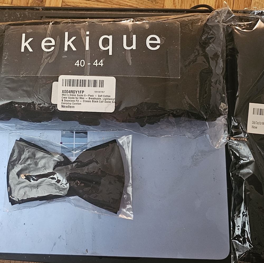 Kekique Classic Black Bow Tie. Dress Tie And Dress S9cks
